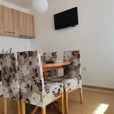 студио 8 уютна почивка *