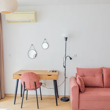 студио 8 уютна почивка *